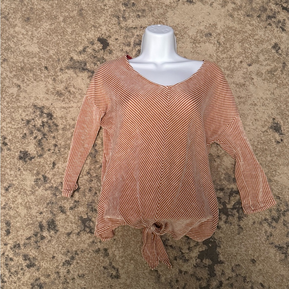 Gyft Striped V-Neck Tie-Front Top